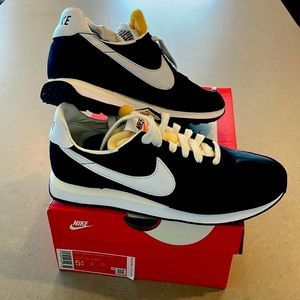 Nike Waffle Trainer 2 Shoes 5.5Y